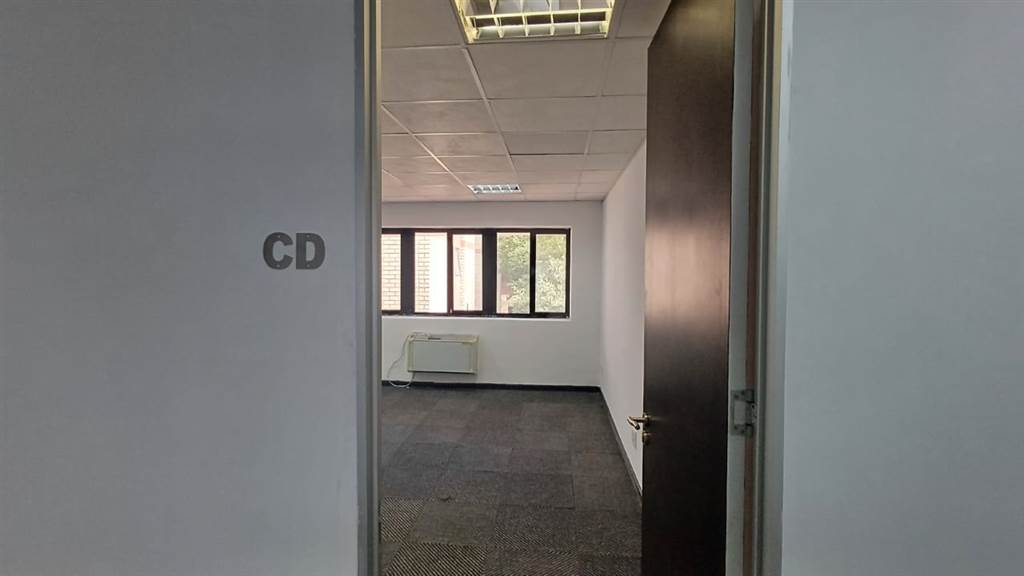 30  m² Commercial space in Woodmead photo number 15