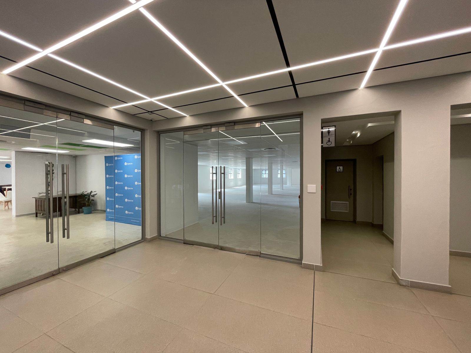 1031  m² Commercial space in Century City photo number 1