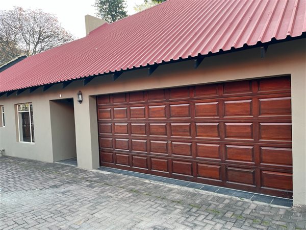 3 Bedroom Townhouse 3 Bedroom Townhouse