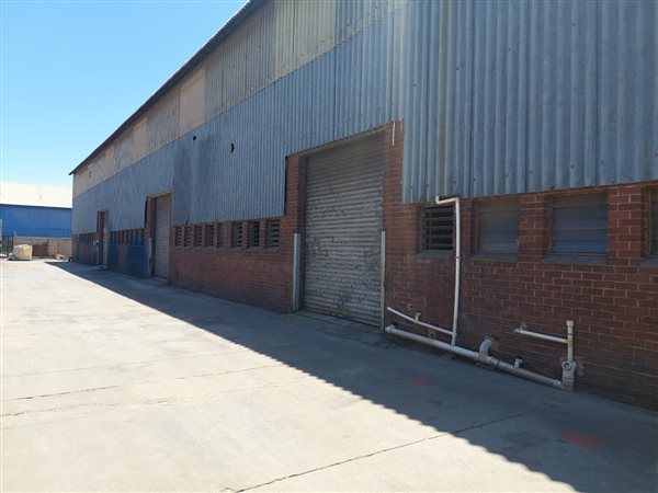 1 000  m² Industrial space