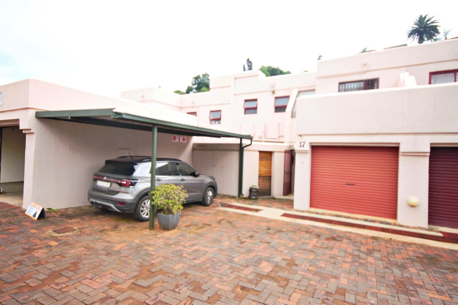 3 Bed Townhouse in Roodekrans photo number 1