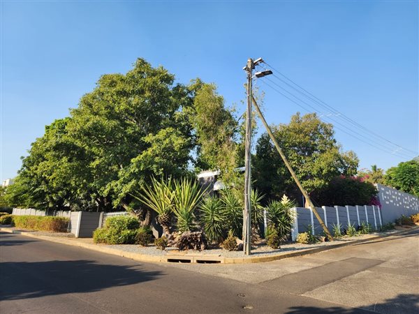 4 Bedroom House 4 Bedroom House