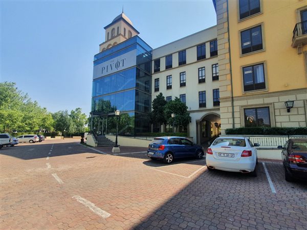 373  m² Commercial space