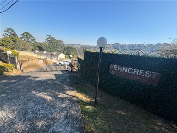 2 Bedroom Townhouse 2 Bedroom Townhouse