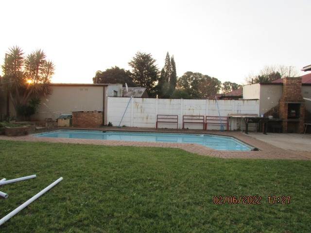 3 Bed House in Brakpan Central photo number 23