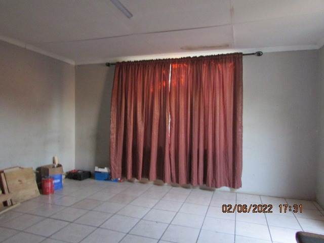 3 Bed House in Brakpan Central photo number 29