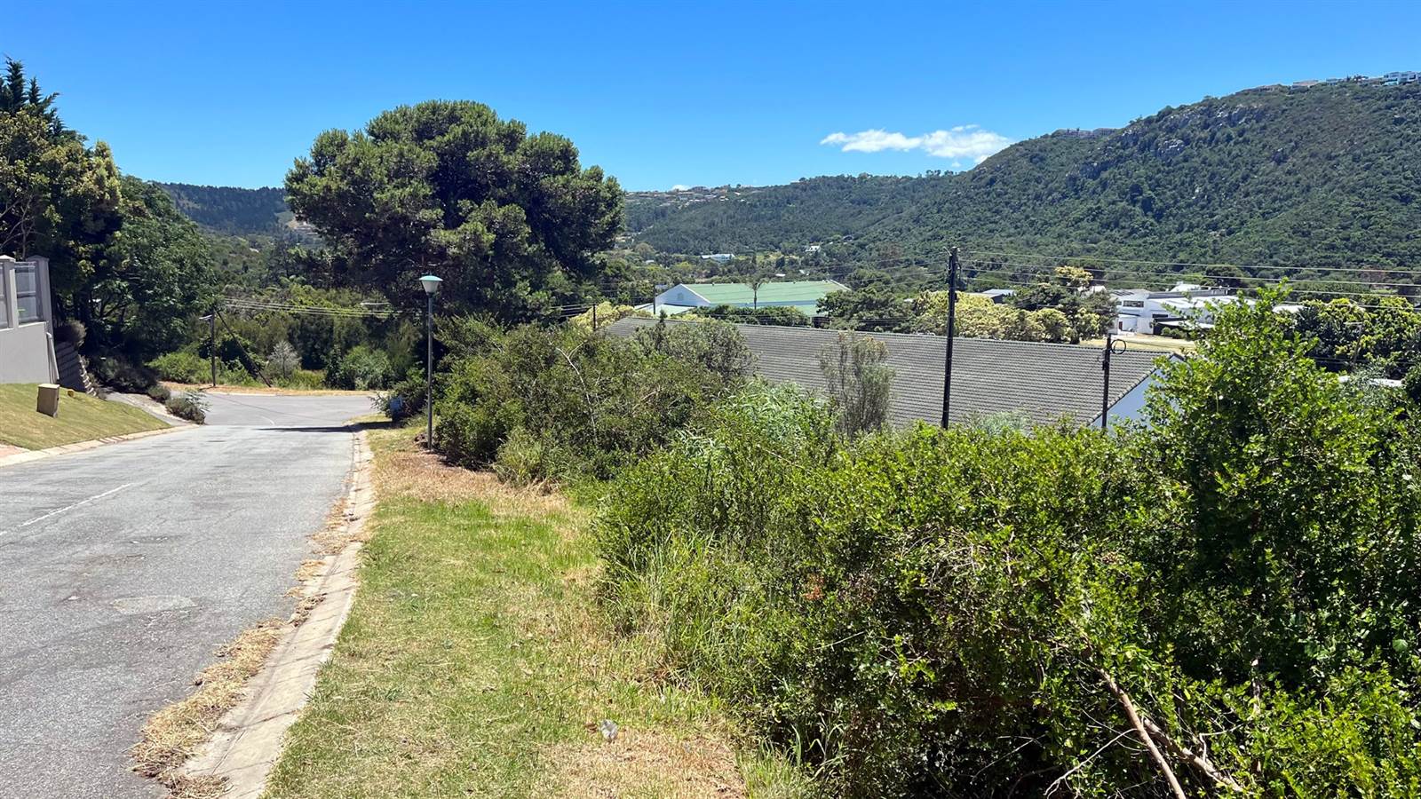 1300 m² Land available in Upper Robberg photo number 2