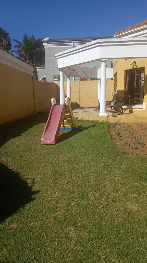 3 Bed House in Kyalami photo number 6