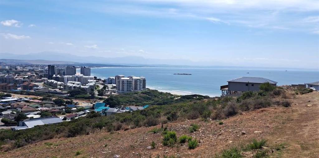 527 m² Land available in Mossel Bay Ext 26 photo number 12