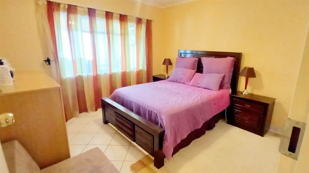 2 Bed Apartment in Vaal Marina photo number 14