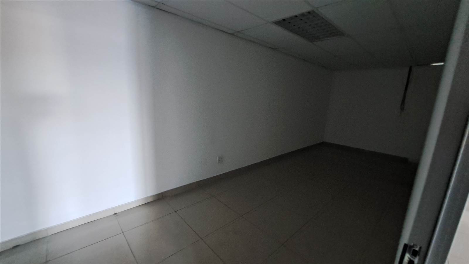 200  m² Commercial space in Richards Bay Central photo number 4
