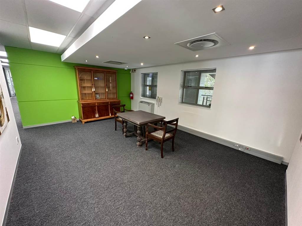 604  m² Commercial space in Pinelands photo number 16