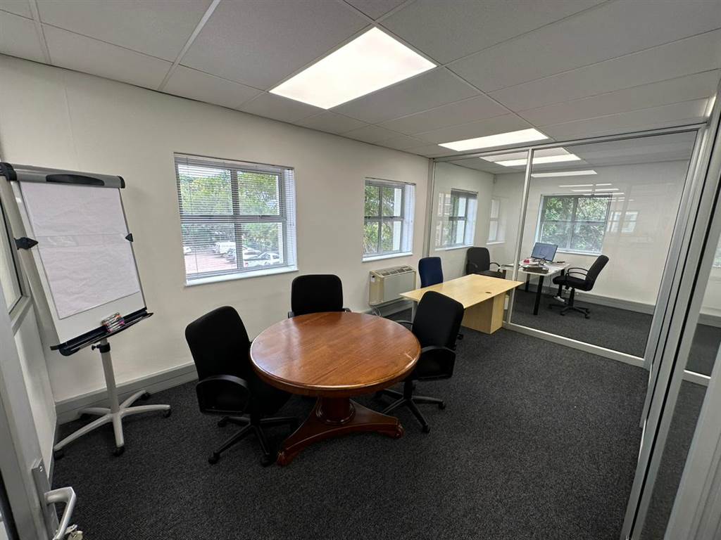 604  m² Commercial space in Pinelands photo number 10