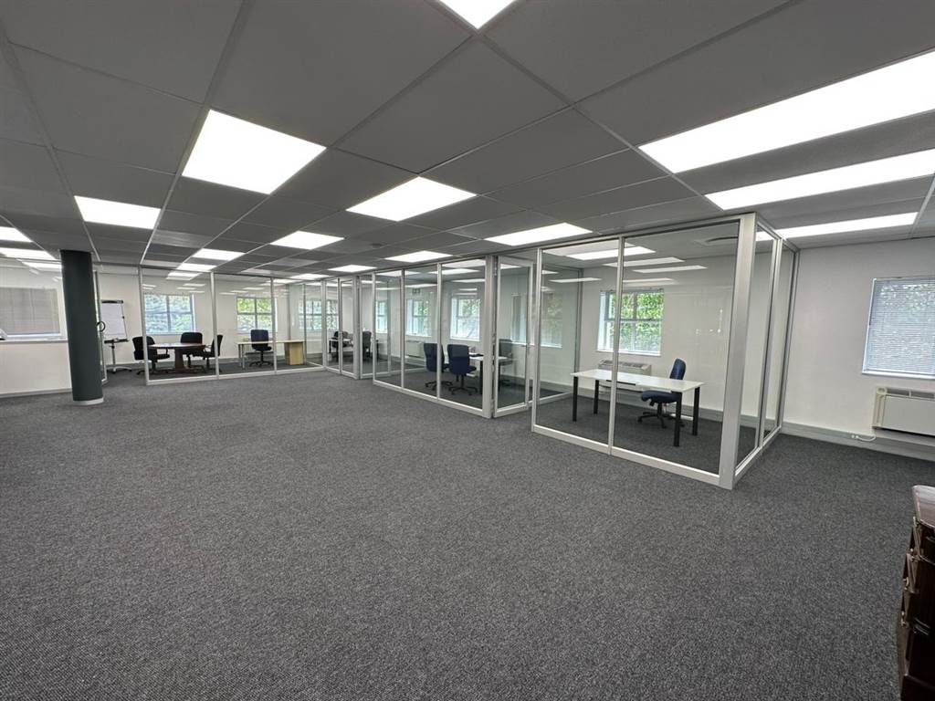 604  m² Commercial space in Pinelands photo number 3
