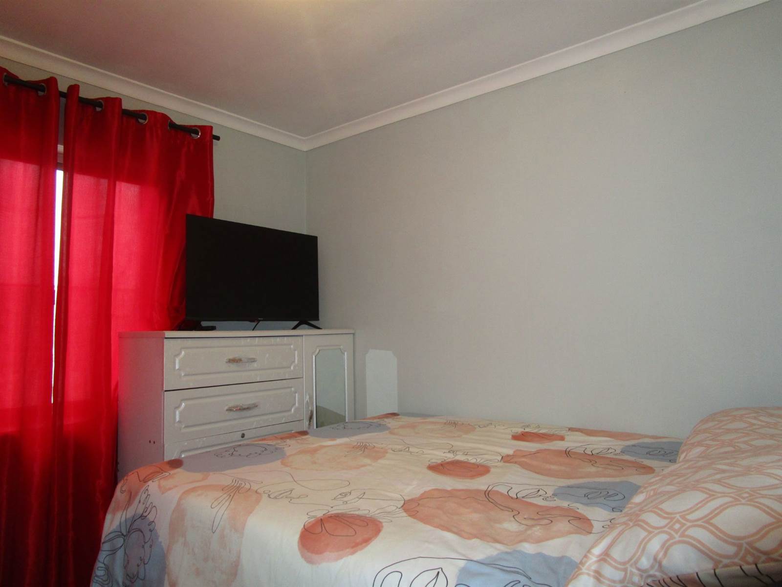 4 Bed House in Mitchells Plain photo number 19
