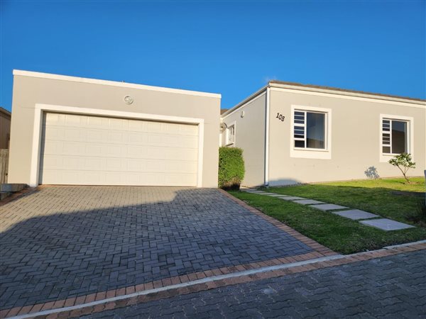 3 Bedroom Townhouse 3 Bedroom Townhouse