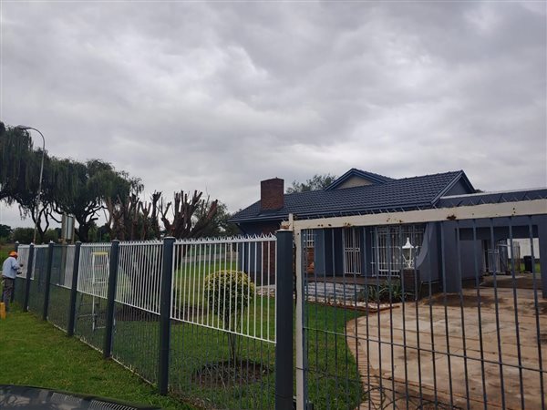3 Bedroom House 3 Bedroom House