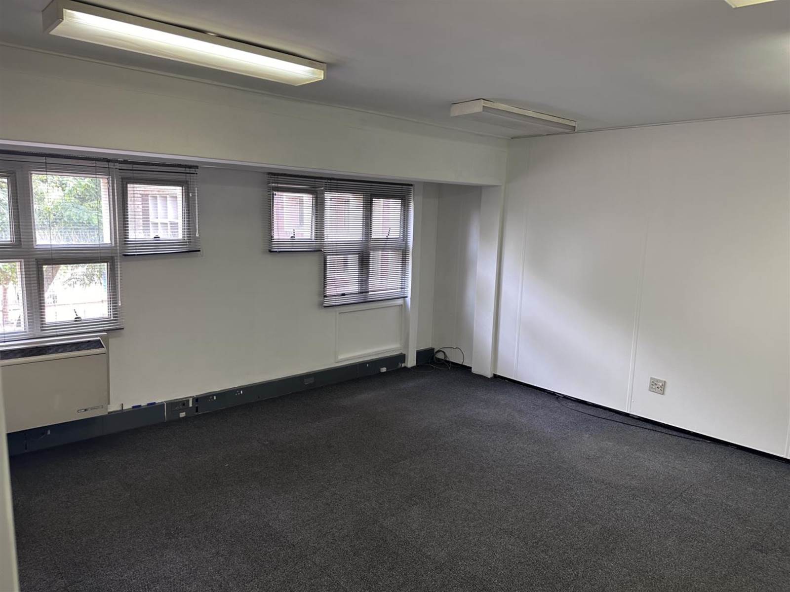 600  m² Office Space in Lynnwood photo number 1