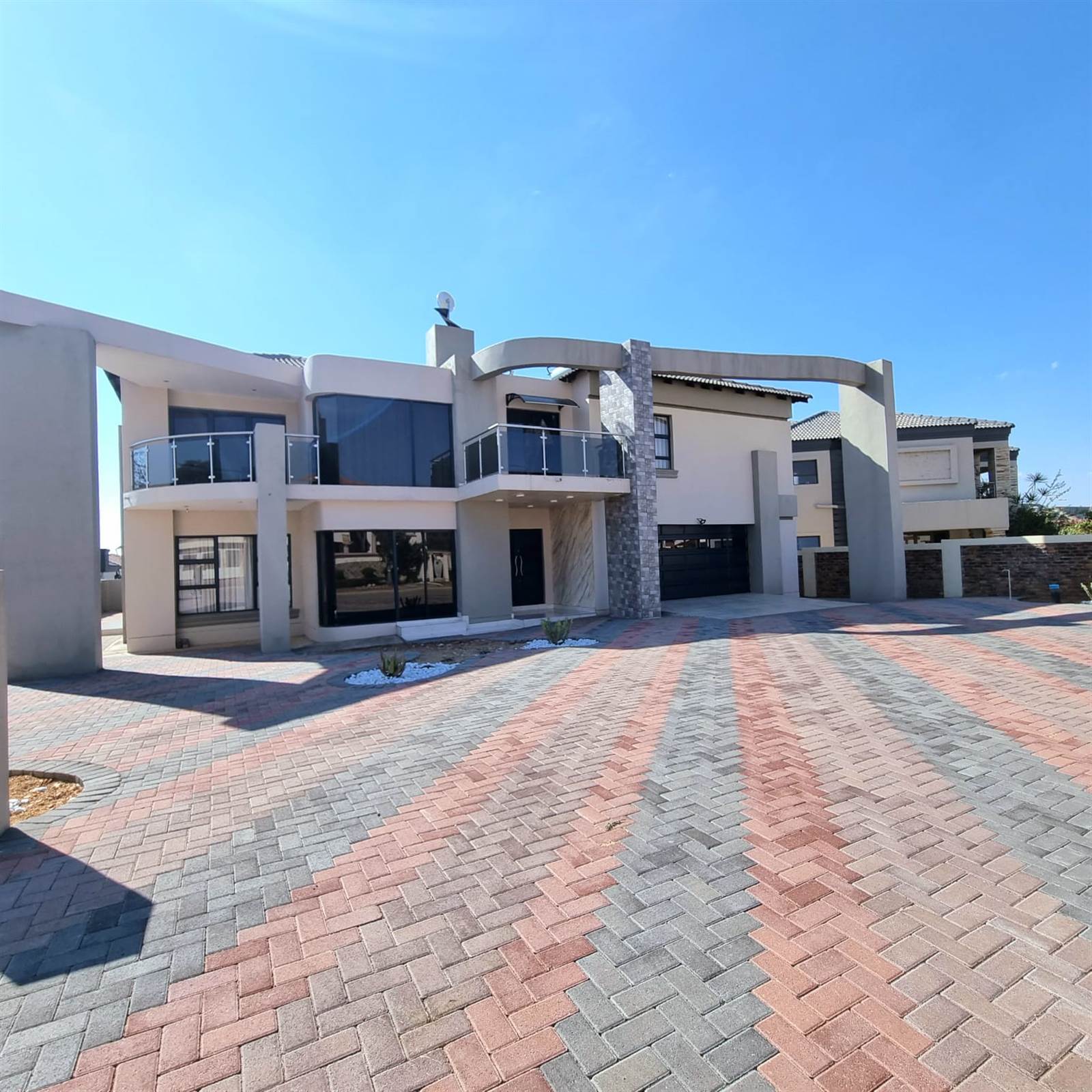 5 Bed House in Polokwane Central photo number 3