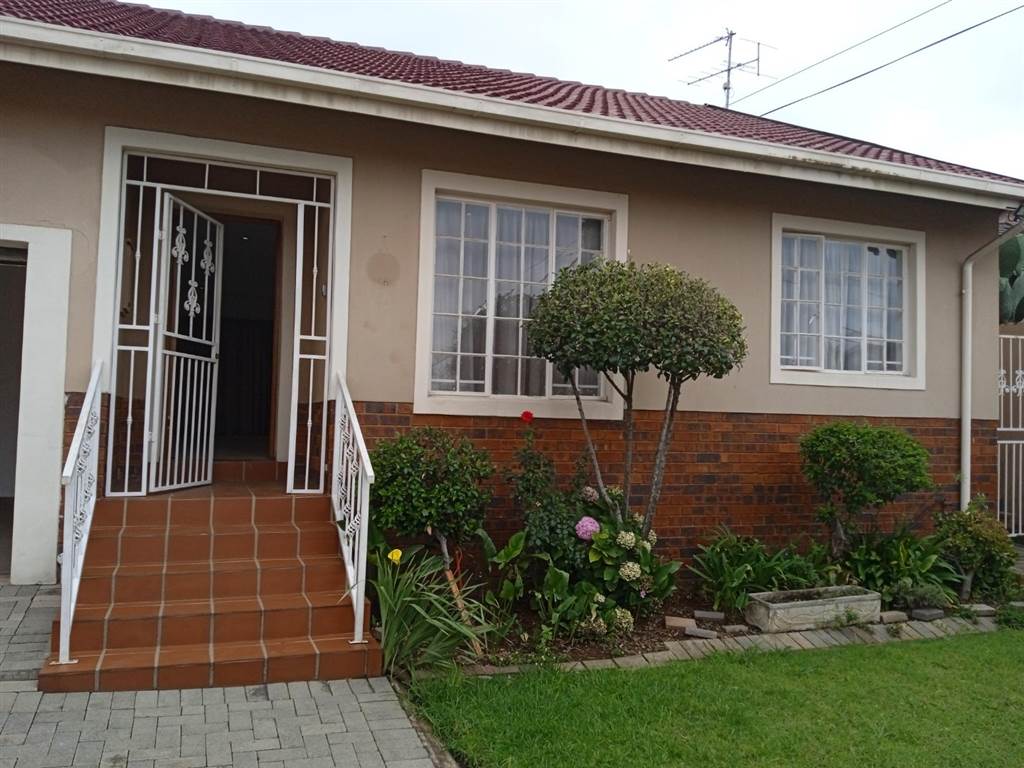 2 Bed House for sale in Southcrest T4489280 Private Property