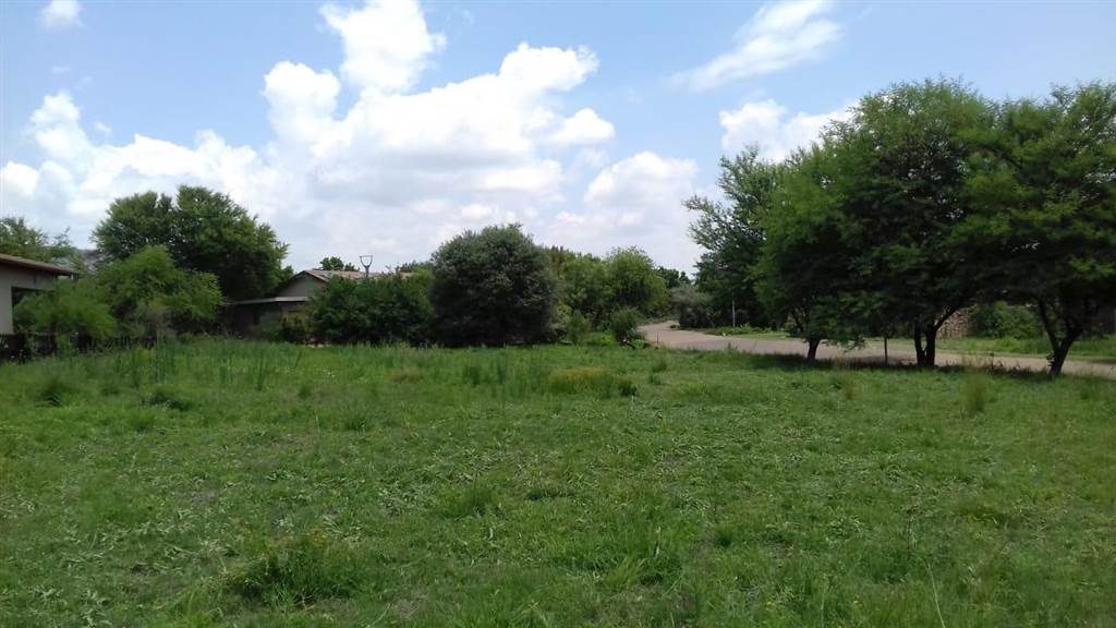 1076 m² Land available in Meerhof photo number 8