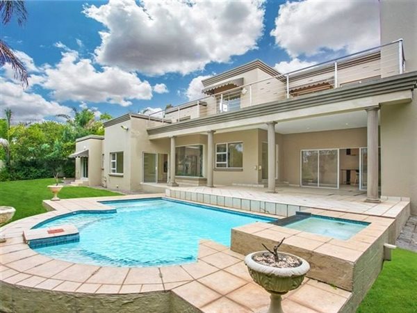 4 Bed House in Dainfern Golf Estate