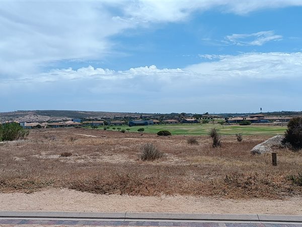 733 m² Land available in Langebaan Country Estate