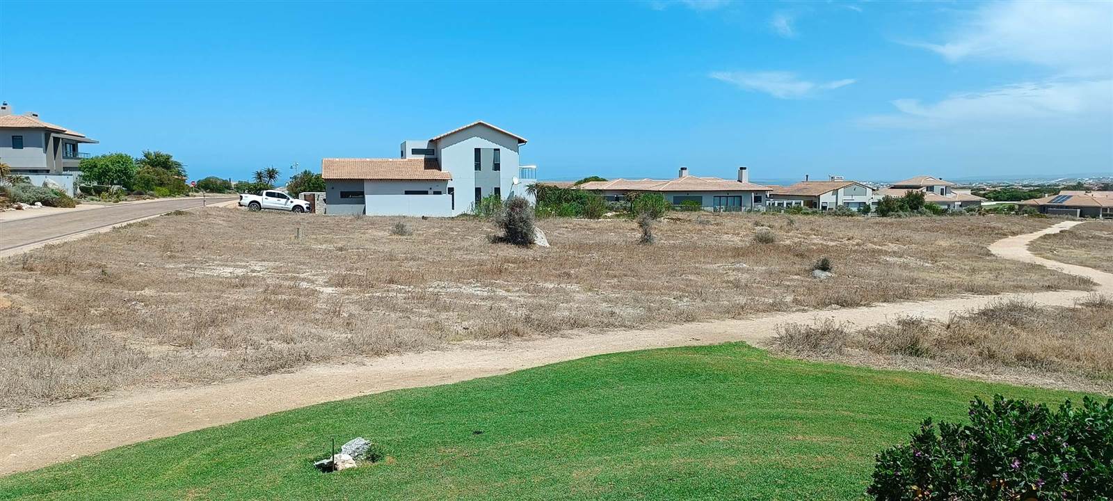 733 m² Land available in Langebaan Country Estate photo number 7
