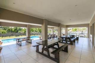 3 Bed Apartment in Lonehill photo number 4