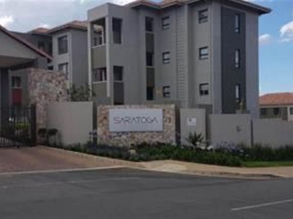 3 Bed Apartment in Lonehill