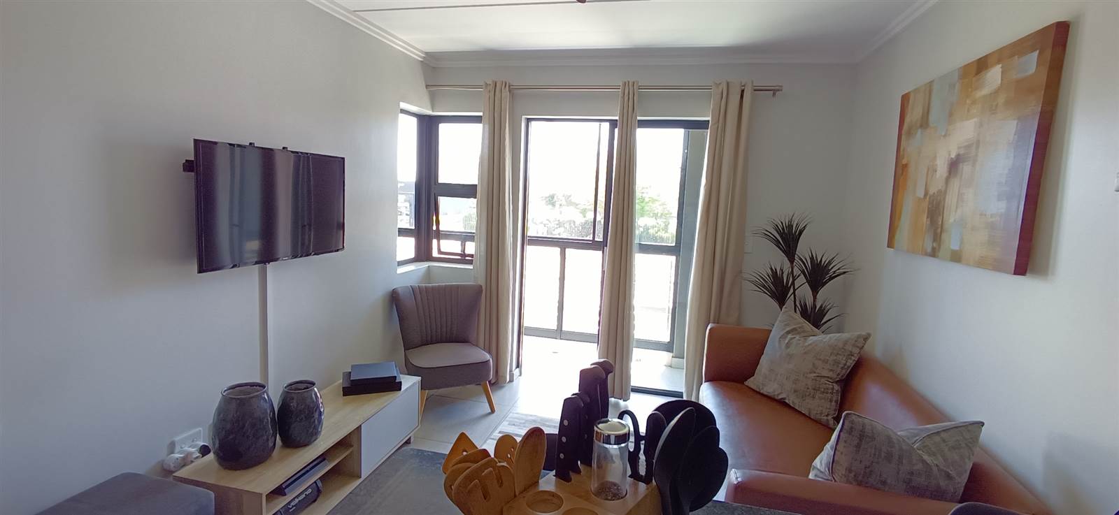 2 Bed Apartment in Sebenza photo number 2