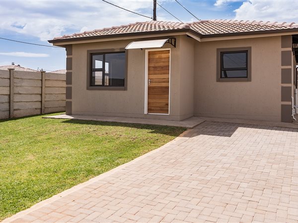 3 Bedroom House 3 Bedroom House