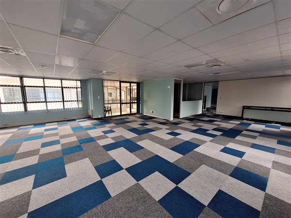 362  m² Commercial space