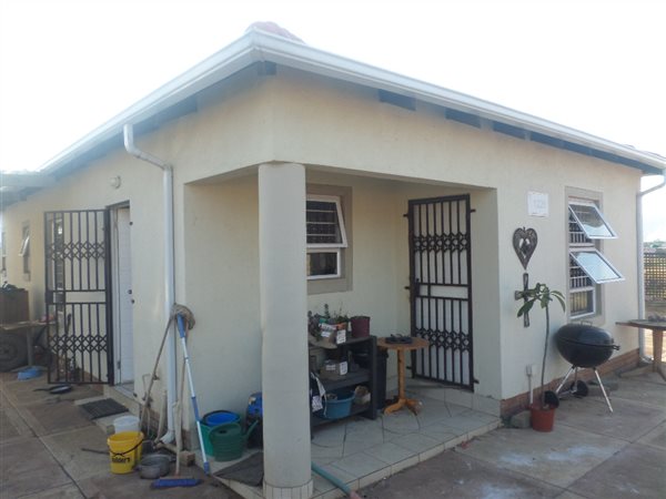 3 Bedroom House 3 Bedroom House