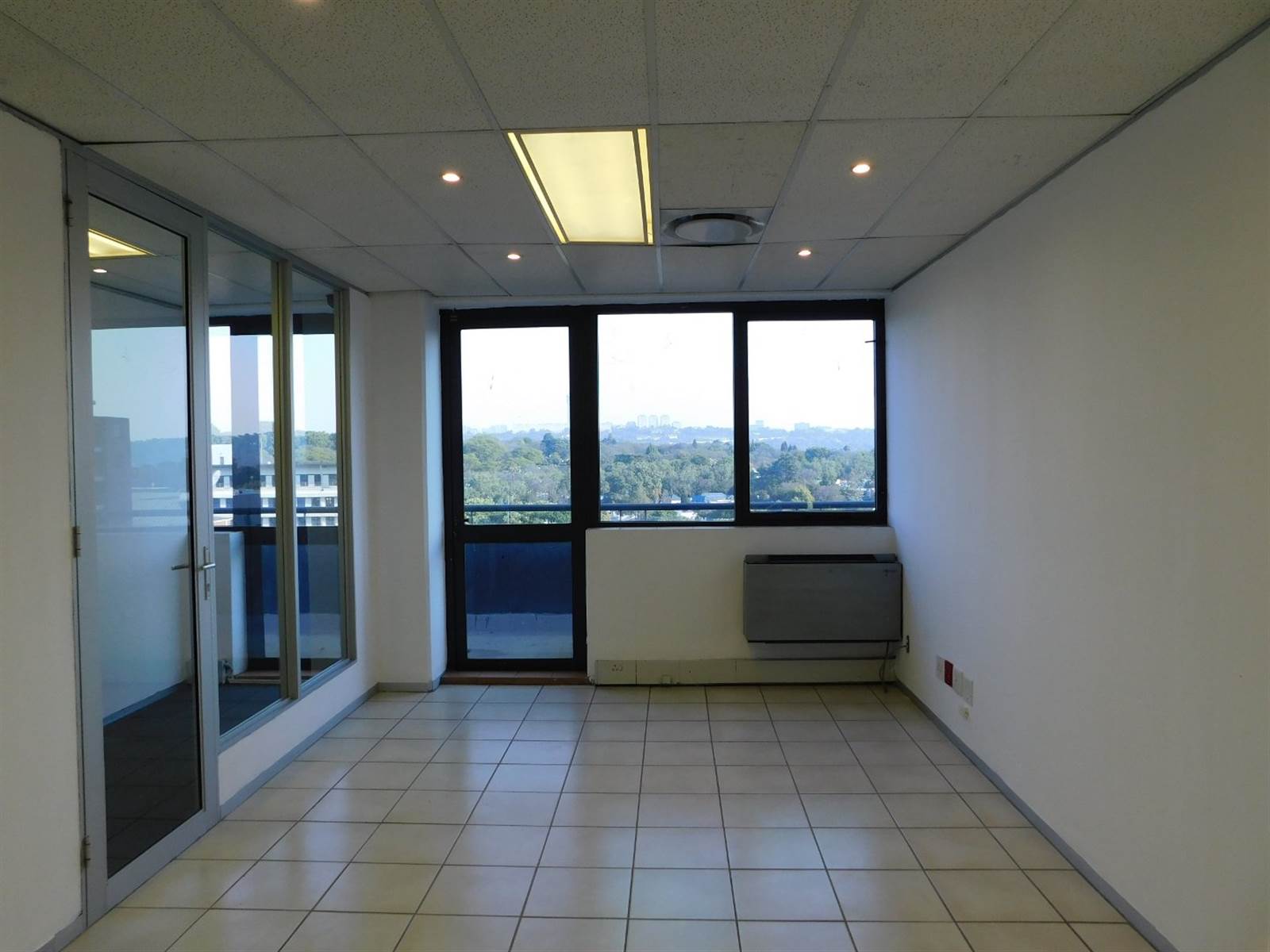 222  m² Office Space in Rosebank photo number 12