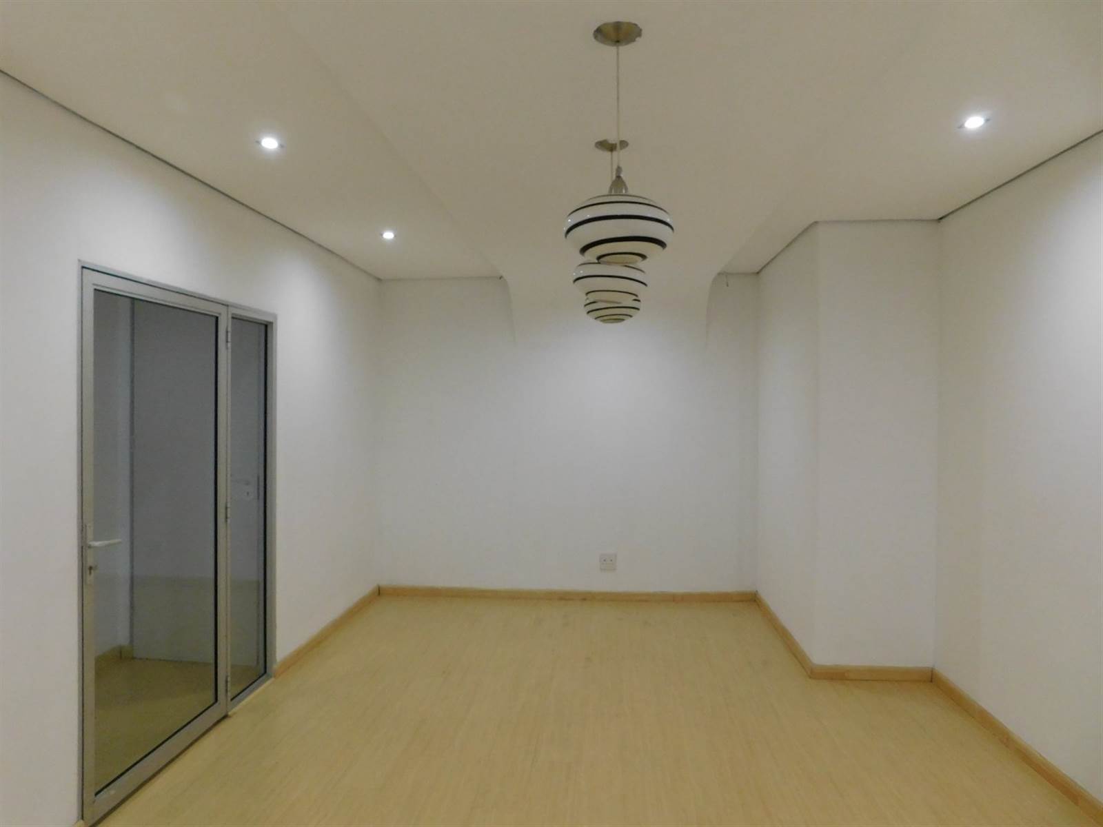 222  m² Office Space in Rosebank photo number 5