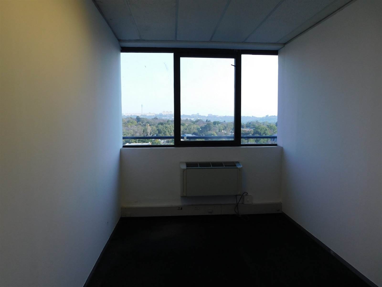 222  m² Office Space in Rosebank photo number 16