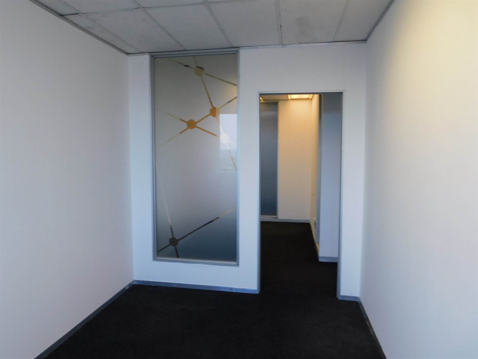 222  m² Office Space in Rosebank photo number 18