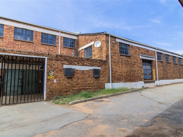 2 149  m² Commercial space