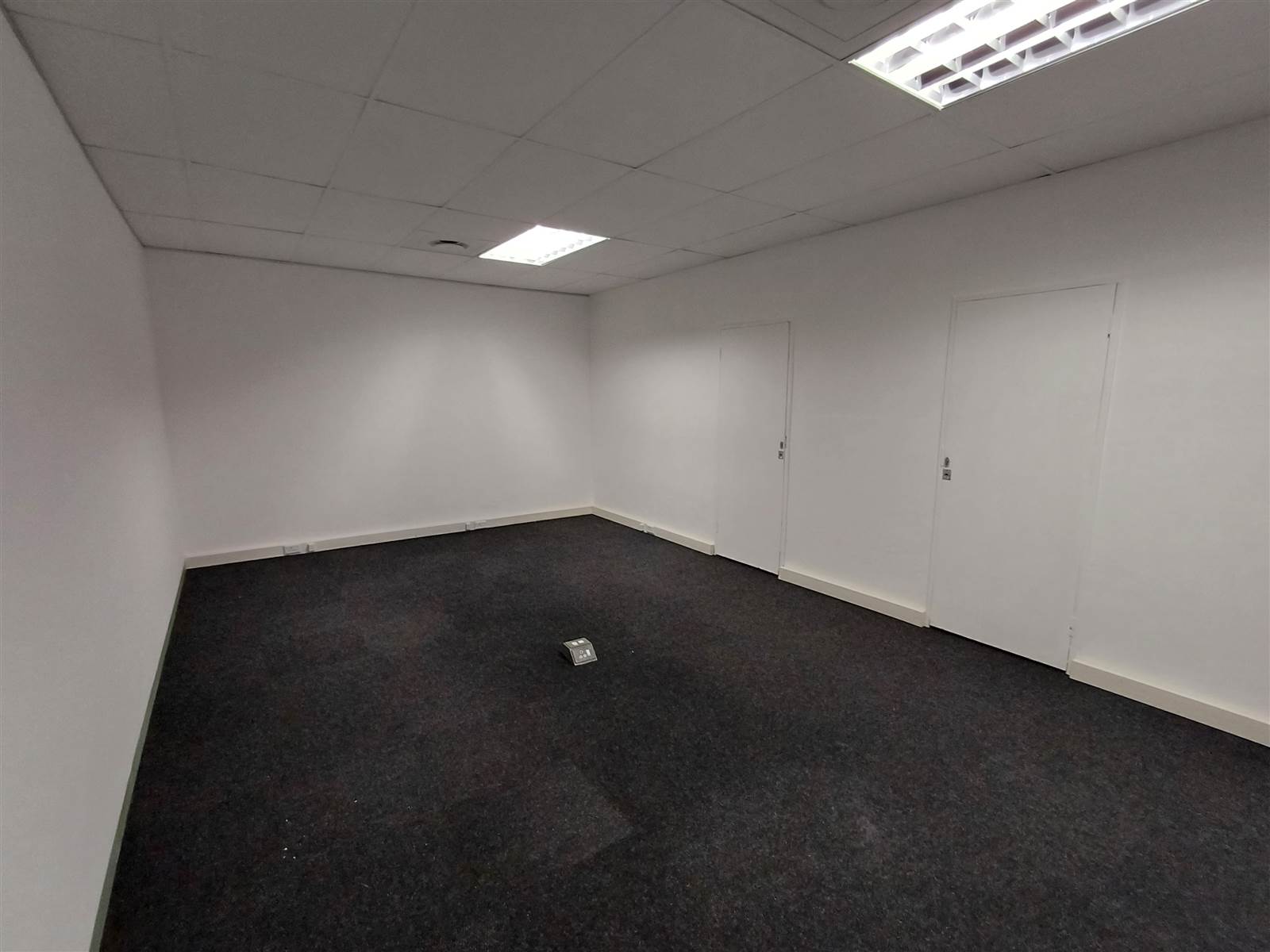 81  m² Commercial space in Morningside photo number 8
