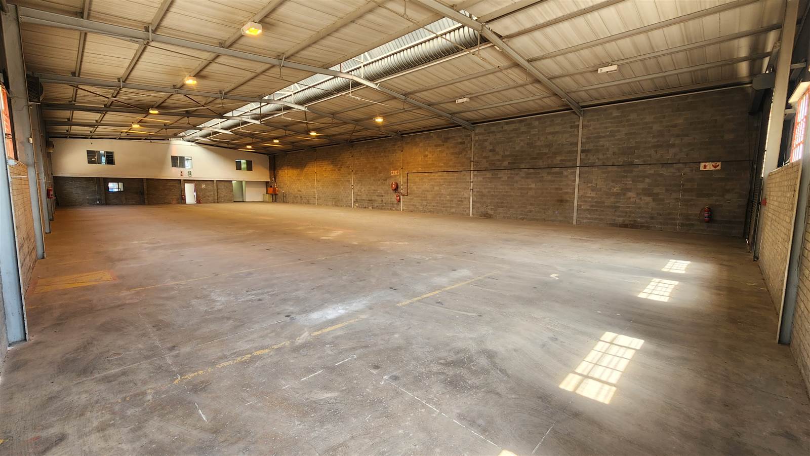991  m² Industrial space in Kya Sands photo number 7