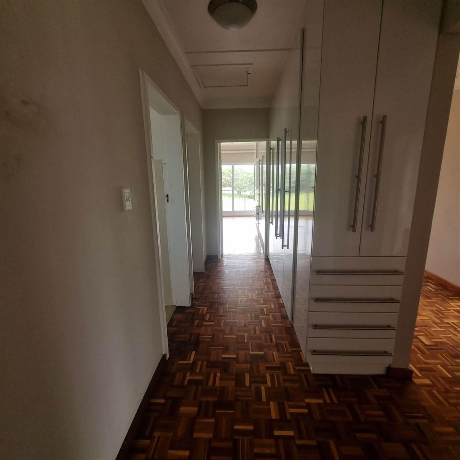 3 Bed Apartment in Nahoon Beach photo number 6