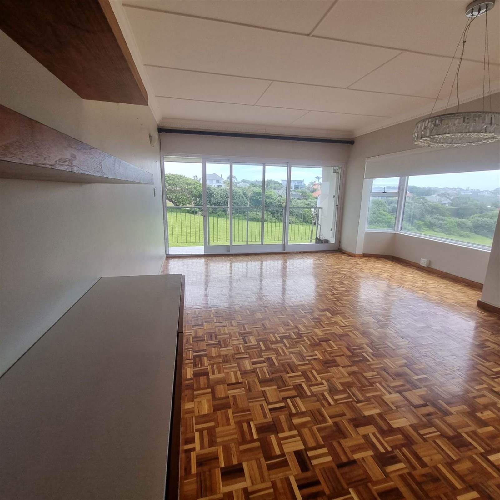 3 Bed Apartment in Nahoon Beach photo number 4