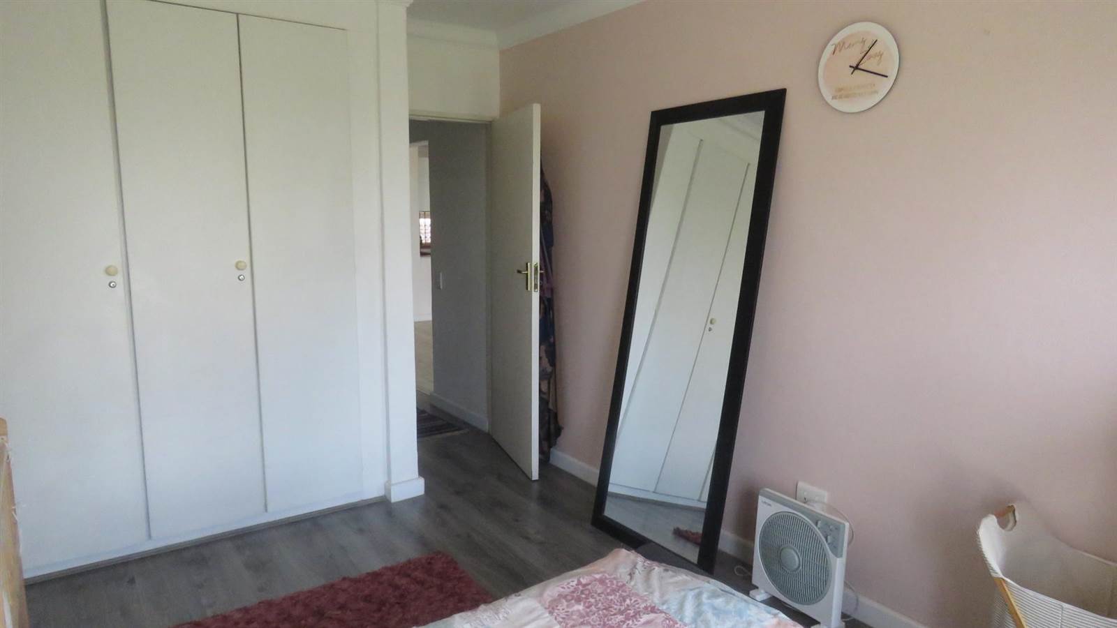 2 Bed Townhouse in Lonehill photo number 14