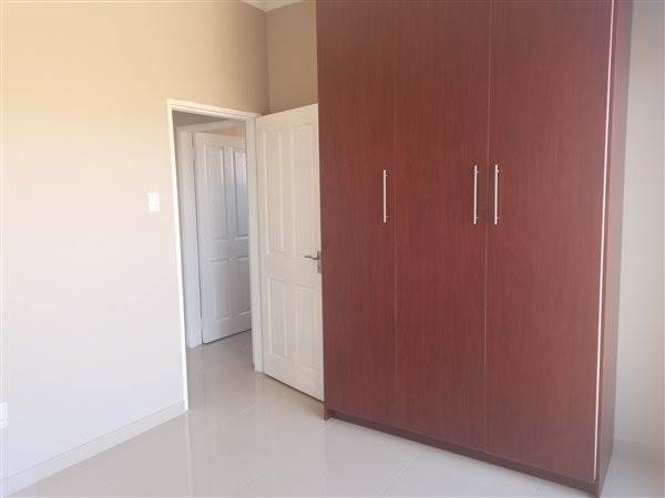 2 Bed House in Ermelo photo number 11