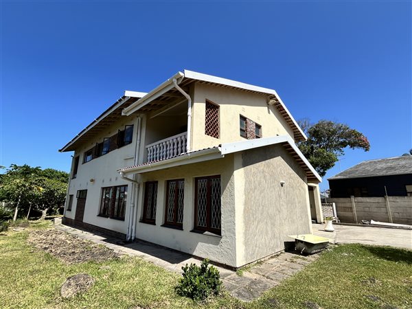 6 Bed House in Uvongo