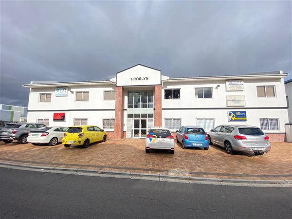 110  m² Commercial space in Brackenfell Central