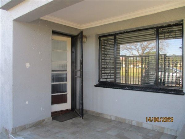 320  m² Commercial space in Benoni Central