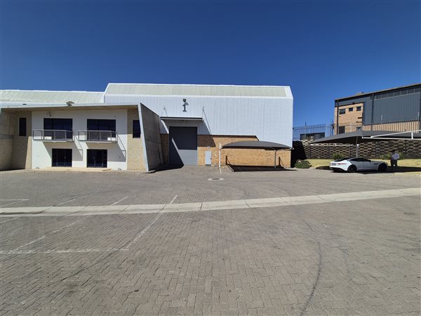 609  m² Industrial space