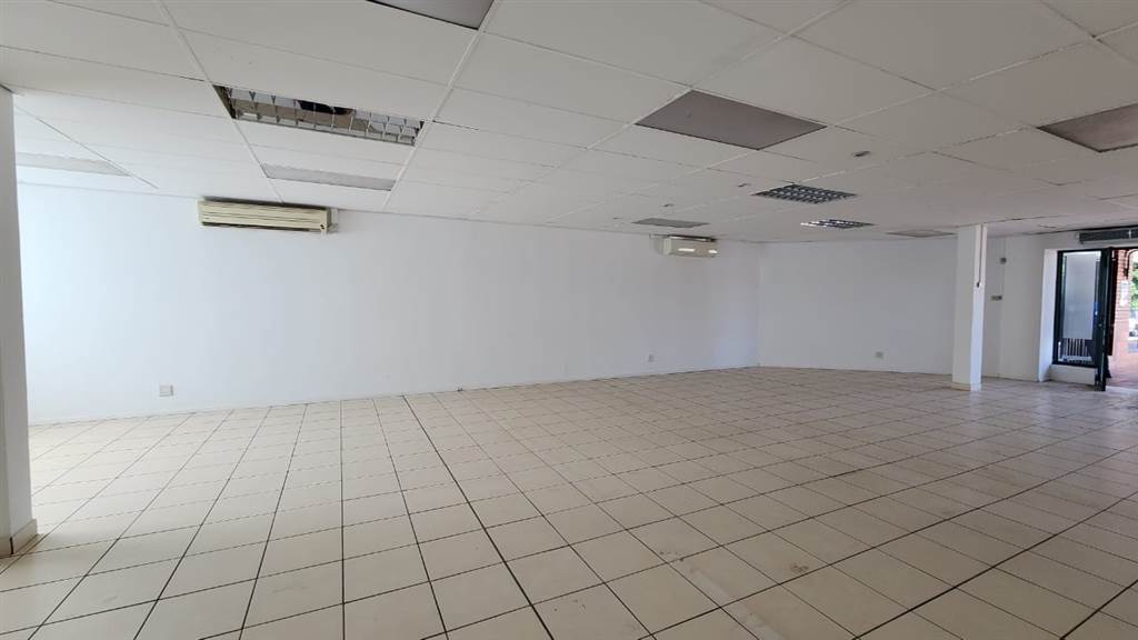 130  m² Commercial space in Centurion CBD photo number 15